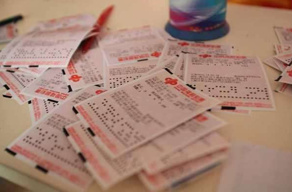 胜负彩50万，梦想与现实的交织