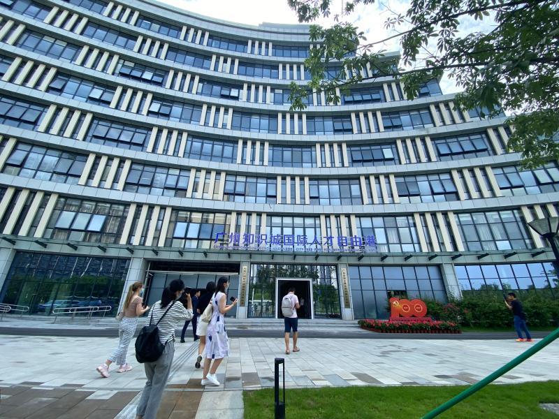 2035年香港资料免费公开，信息时代的公平与进步
