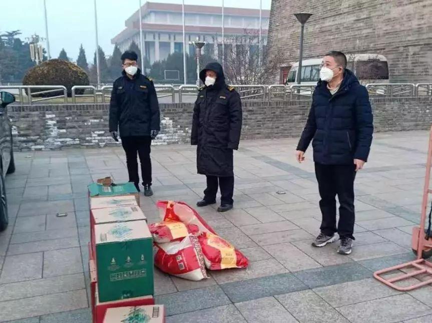 看尽落尘花 第49页