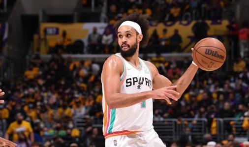 NBA明日赛事预测分析——勇士VS湖人，篮网对决独行侠的激烈碰撞