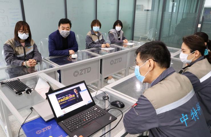 揭秘四肖选一中的特与概率学—深度解析中奖策略四肖选一肖中特特肖有几组